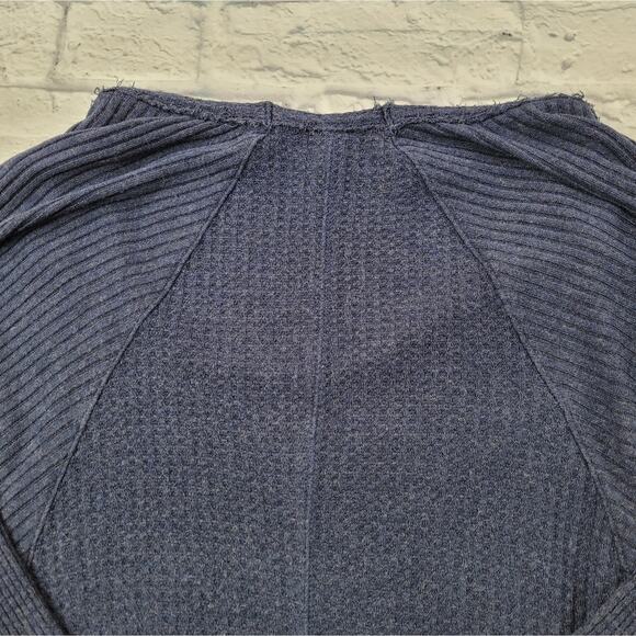 Free People Navy Waffle Thermal Boho Tunic with Fraying size Medium - Picture 6 of 16